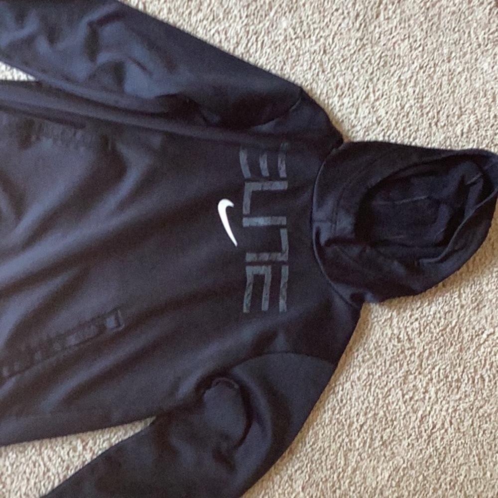 Dri-Fit XL kids Nike Elite basketball hoodie